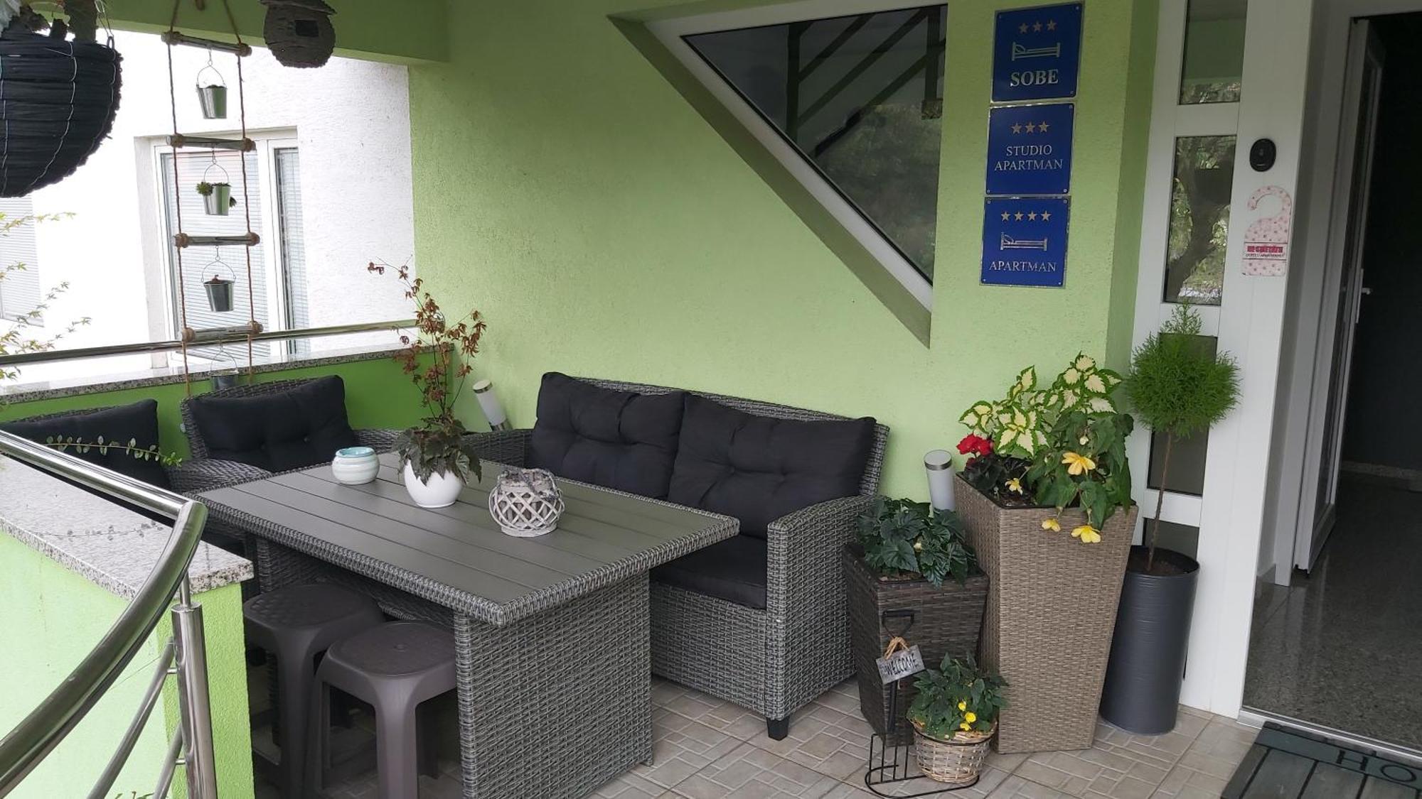 Studio Apartman Grizzly Slunj Extérieur photo